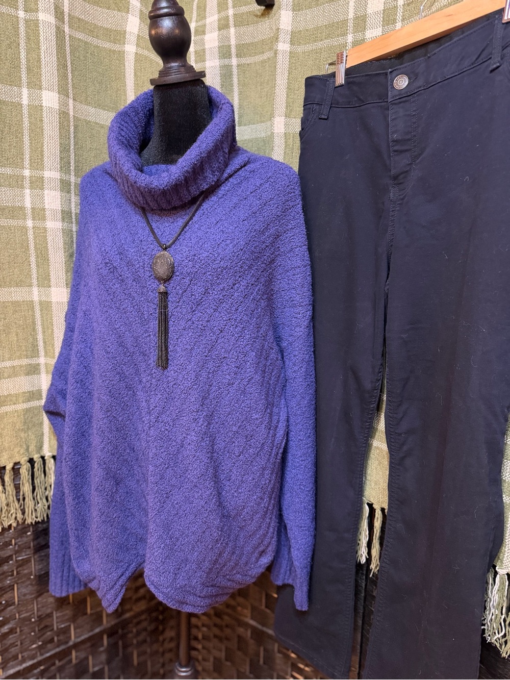 Vera Wang Blue Cowlneck Turtleneck Sweater